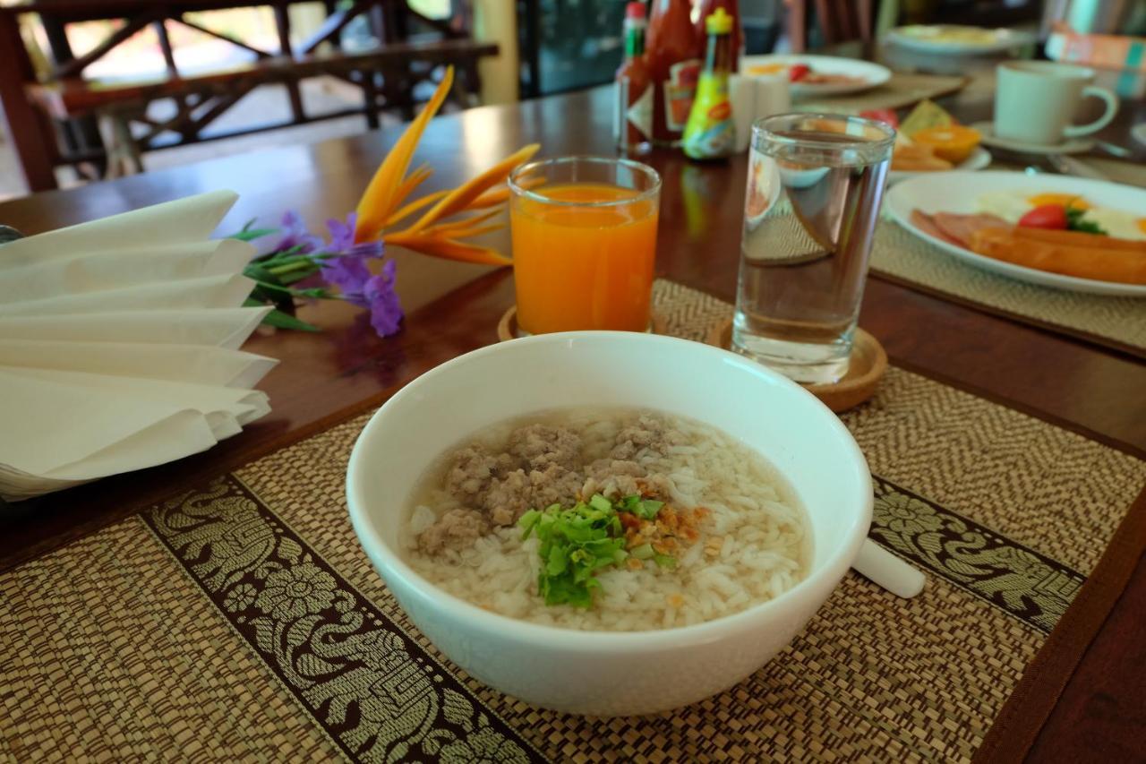 Baan Wanwaree Bed and Breakfast Kanchanaburi Eksteriør billede